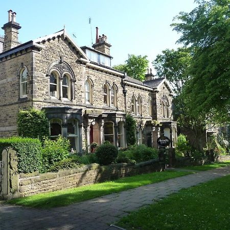 ハロゲート Alexandra Court Bed & Breakfast エクステリア 写真