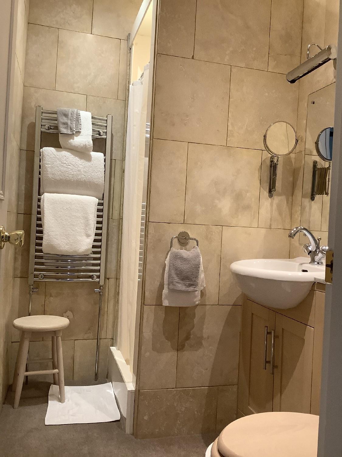 ハロゲート Alexandra Court Bed & Breakfast 部屋 写真